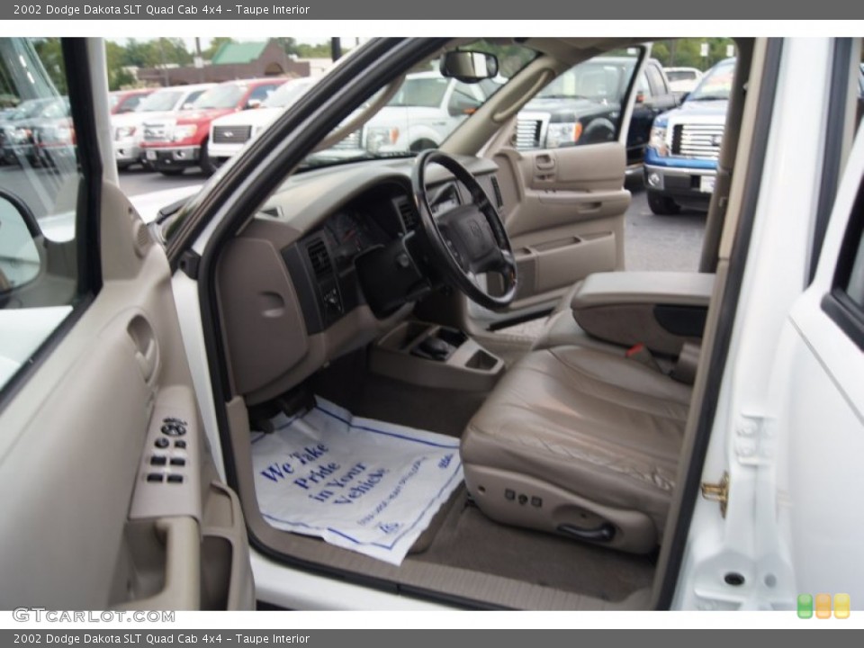 Taupe Interior Photo for the 2002 Dodge Dakota SLT Quad Cab 4x4 #53844240