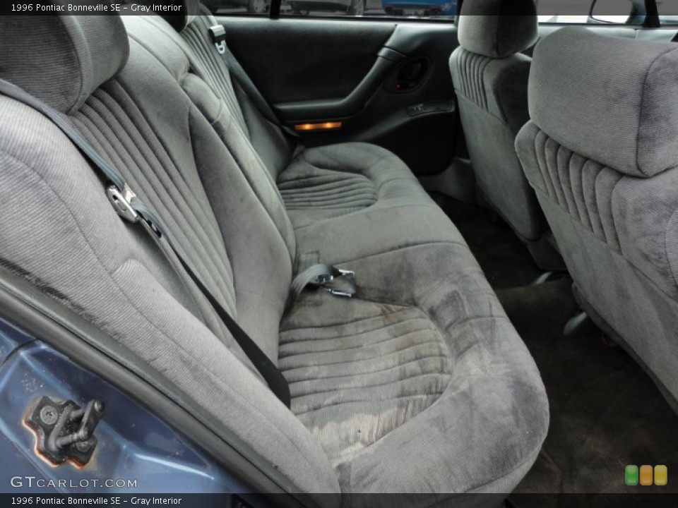 Gray Interior Photo for the 1996 Pontiac Bonneville SE #53846454
