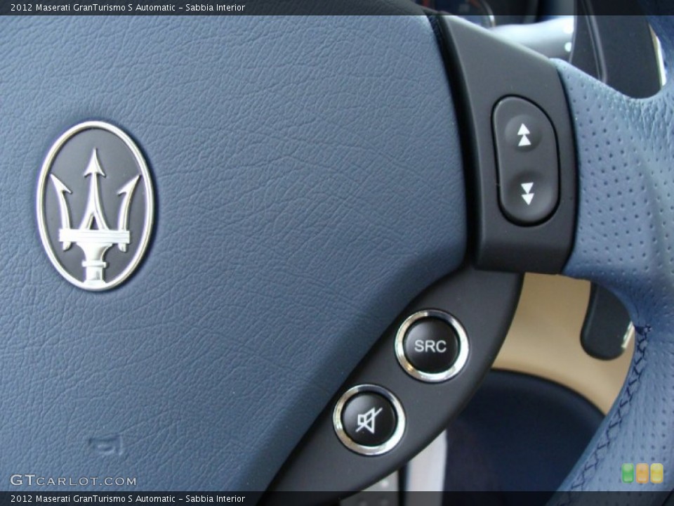 Sabbia Interior Controls for the 2012 Maserati GranTurismo S Automatic #53846574