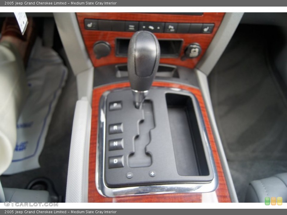 Medium Slate Gray Interior Transmission for the 2005 Jeep Grand Cherokee Limited #53855169