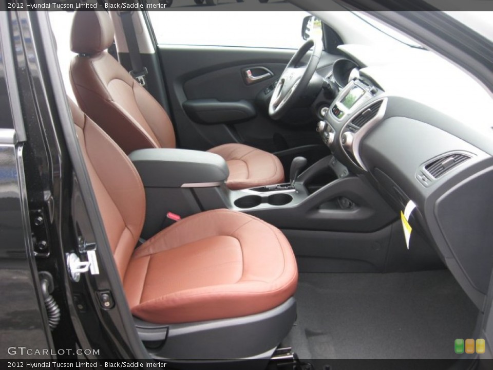 Black/Saddle Interior Photo for the 2012 Hyundai Tucson Limited #53855319