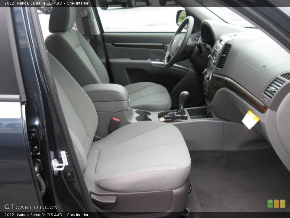 Gray Interior Photo for the 2012 Hyundai Santa Fe GLS AWD #53855493