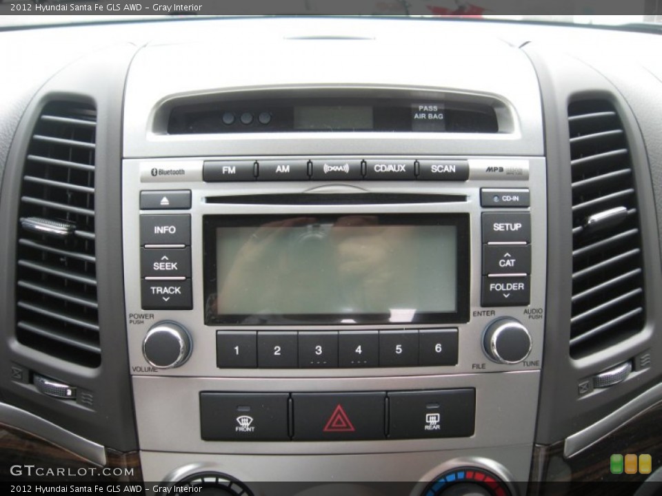 Gray Interior Controls for the 2012 Hyundai Santa Fe GLS AWD #53855508