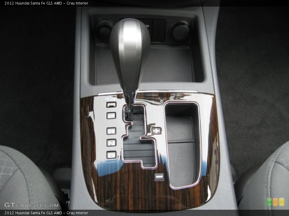 Gray Interior Transmission for the 2012 Hyundai Santa Fe GLS AWD #53855514