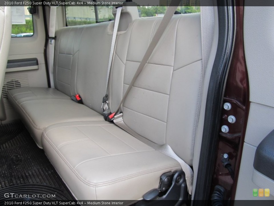 Medium Stone Interior Photo for the 2010 Ford F250 Super Duty XLT SuperCab 4x4 #53865448