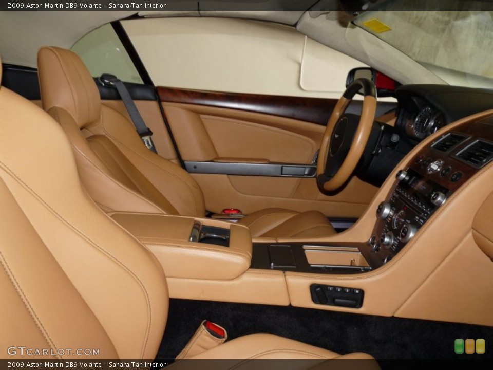 Sahara Tan Interior Photo for the 2009 Aston Martin DB9 Volante #53866906