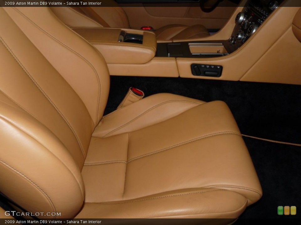 Sahara Tan 2009 Aston Martin DB9 Interiors