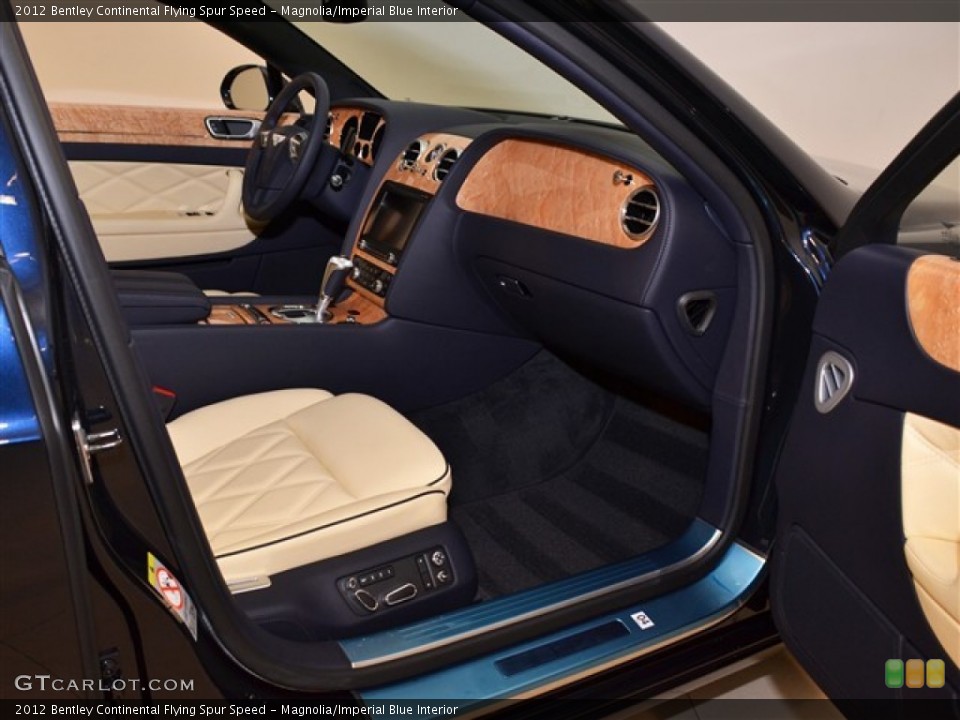 Magnolia/Imperial Blue Interior Photo for the 2012 Bentley Continental Flying Spur Speed #53872546