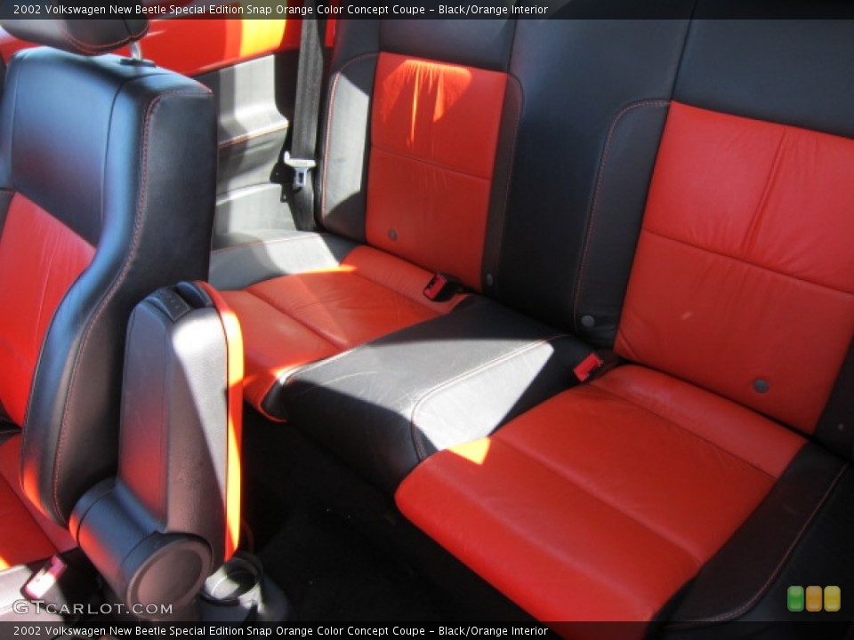 Black/Orange Interior Photo for the 2002 Volkswagen New Beetle Special Edition Snap Orange Color Concept Coupe #53876453