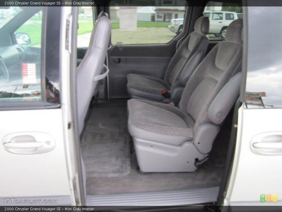 Mist Gray Interior Photo for the 2000 Chrysler Grand Voyager SE #53884136