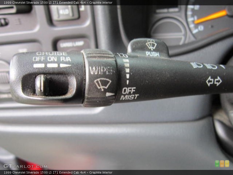 Graphite Interior Controls for the 1999 Chevrolet Silverado 1500 LS Z71 Extended Cab 4x4 #53885141