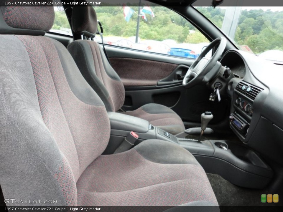 Light Gray Interior Photo for the 1997 Chevrolet Cavalier Z24 Coupe #53894054