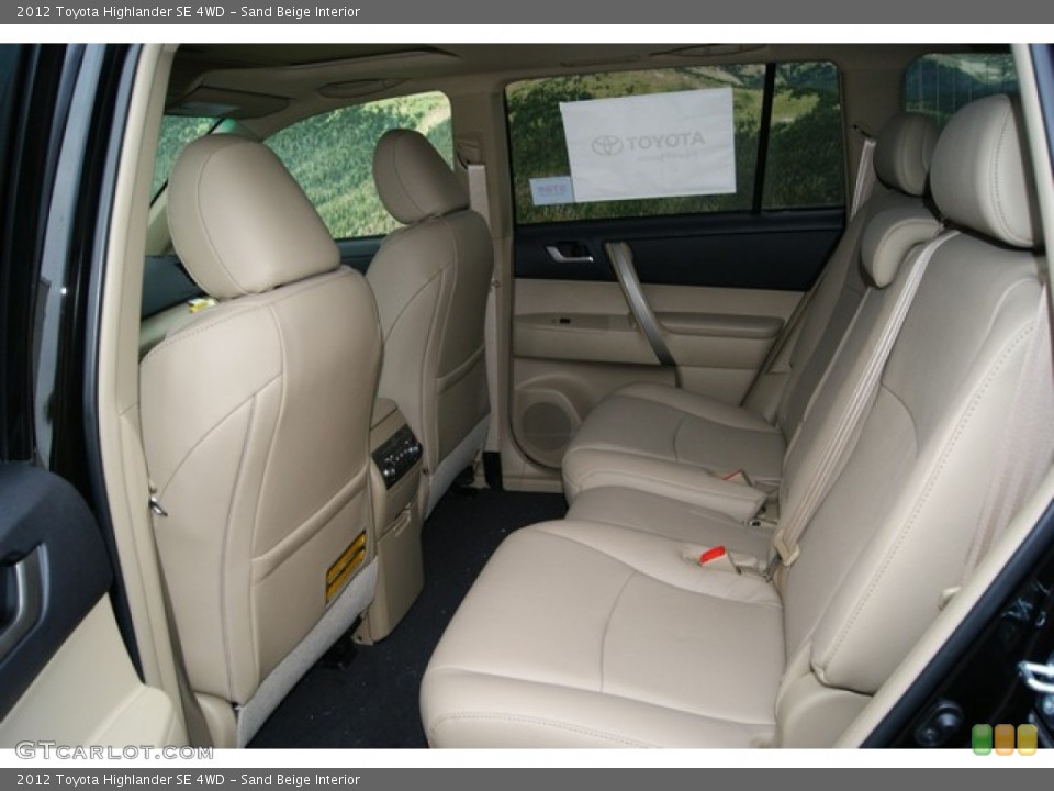 Sand Beige Interior Photo for the 2012 Toyota Highlander SE 4WD #53894927