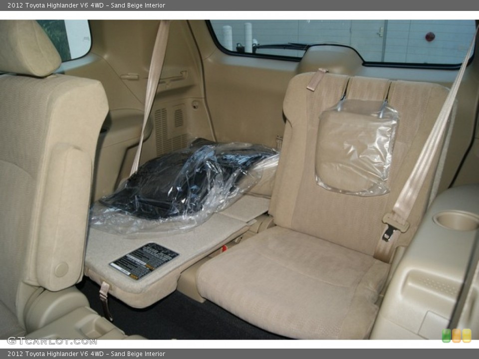 Sand Beige Interior Photo for the 2012 Toyota Highlander V6 4WD #53907328