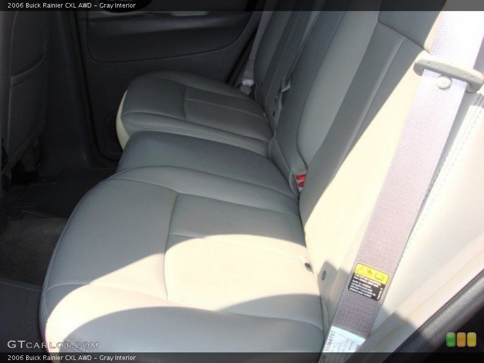 Gray Interior Photo for the 2006 Buick Rainier CXL AWD #53911381
