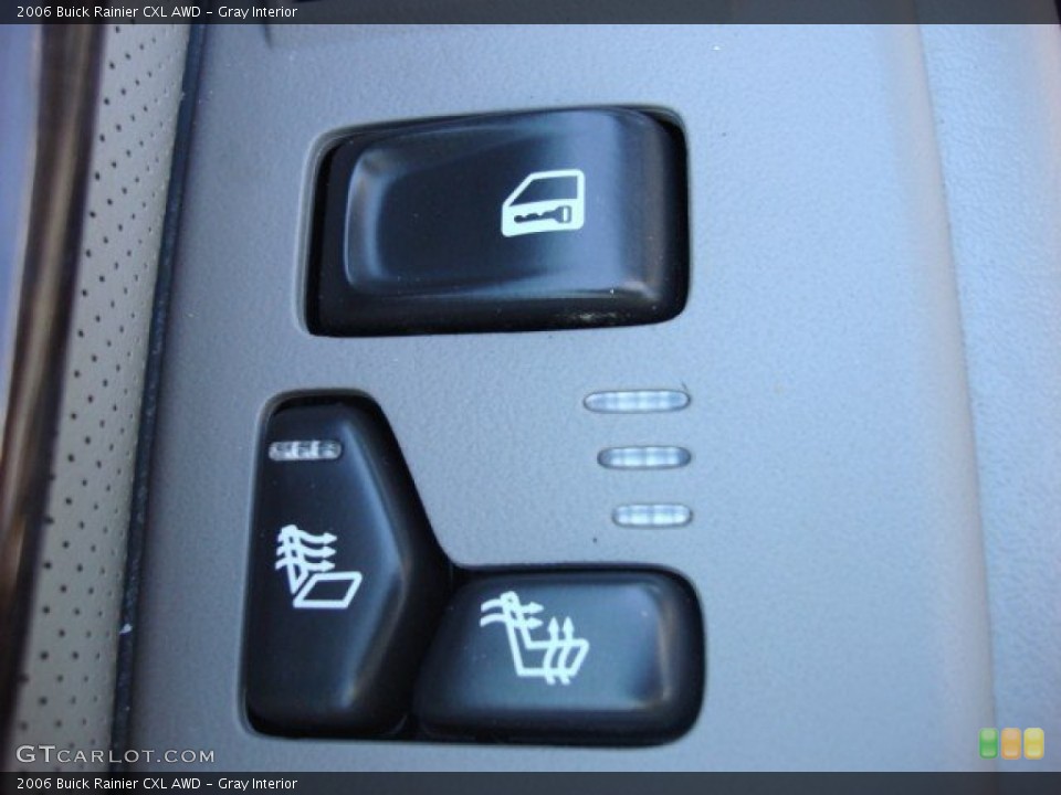 Gray Interior Controls for the 2006 Buick Rainier CXL AWD #53911435