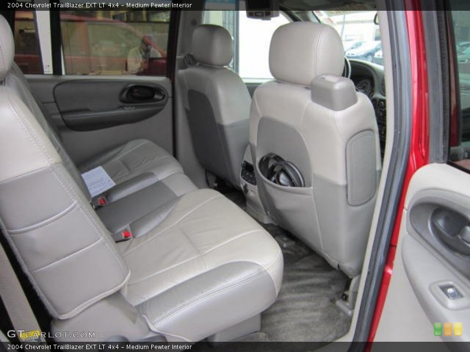 Medium Pewter Interior Photo for the 2004 Chevrolet TrailBlazer EXT LT 4x4 #53911798