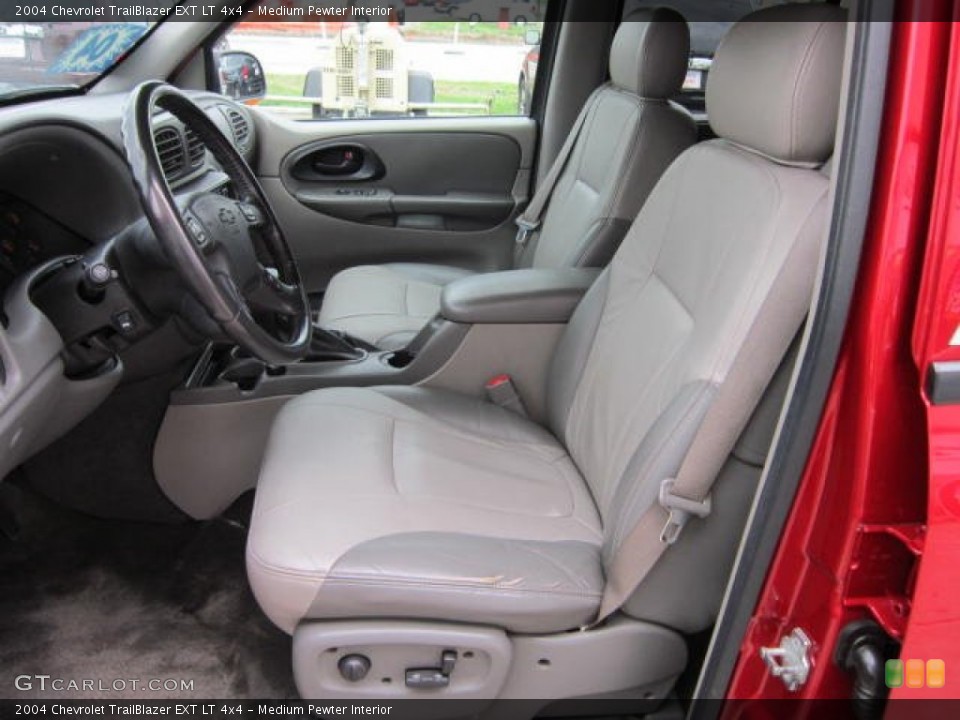 Medium Pewter Interior Photo for the 2004 Chevrolet TrailBlazer EXT LT 4x4 #53911843
