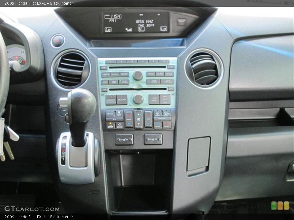 Black Interior Controls for the 2009 Honda Pilot EX-L #53913289