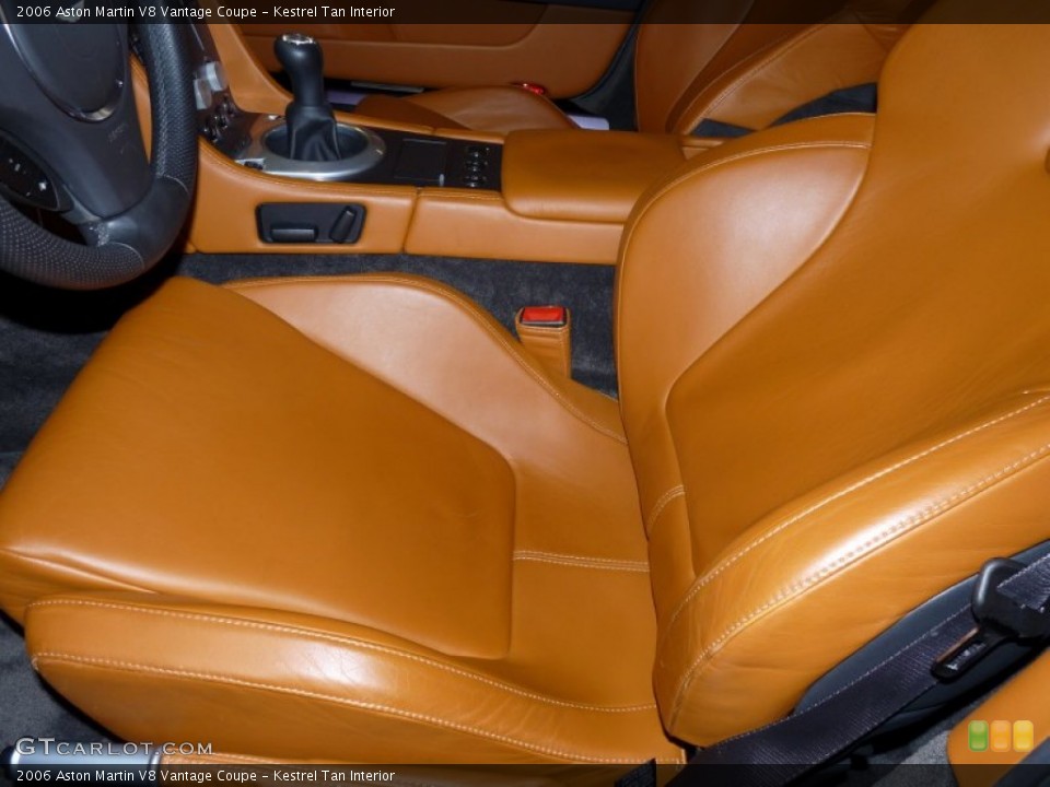 Kestrel Tan Interior Photo for the 2006 Aston Martin V8 Vantage Coupe #53913751