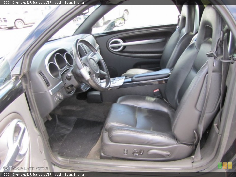 Ebony Interior Photo for the 2004 Chevrolet SSR  #53922220
