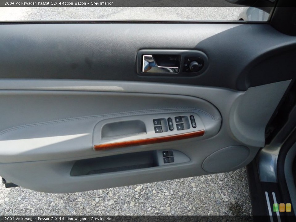 Grey Interior Door Panel for the 2004 Volkswagen Passat GLX 4Motion Wagon #53923607