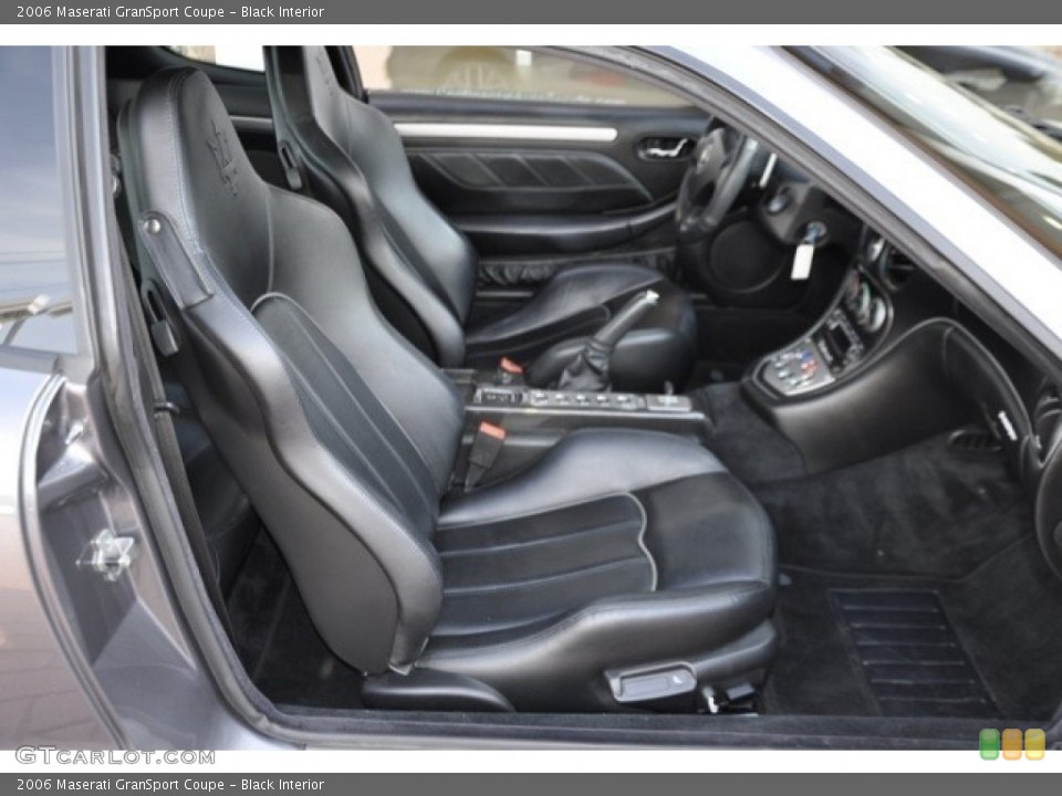 Black Interior Photo for the 2006 Maserati GranSport Coupe #53937976