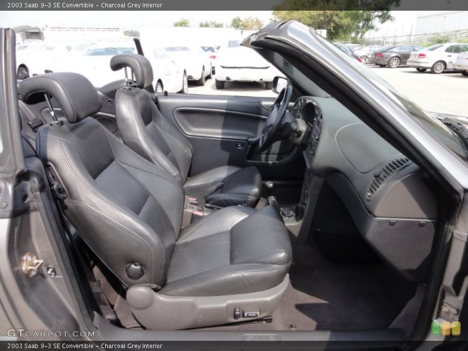 Charcoal Grey Interior Photo for the 2003 Saab 9-3 SE Convertible #53942315