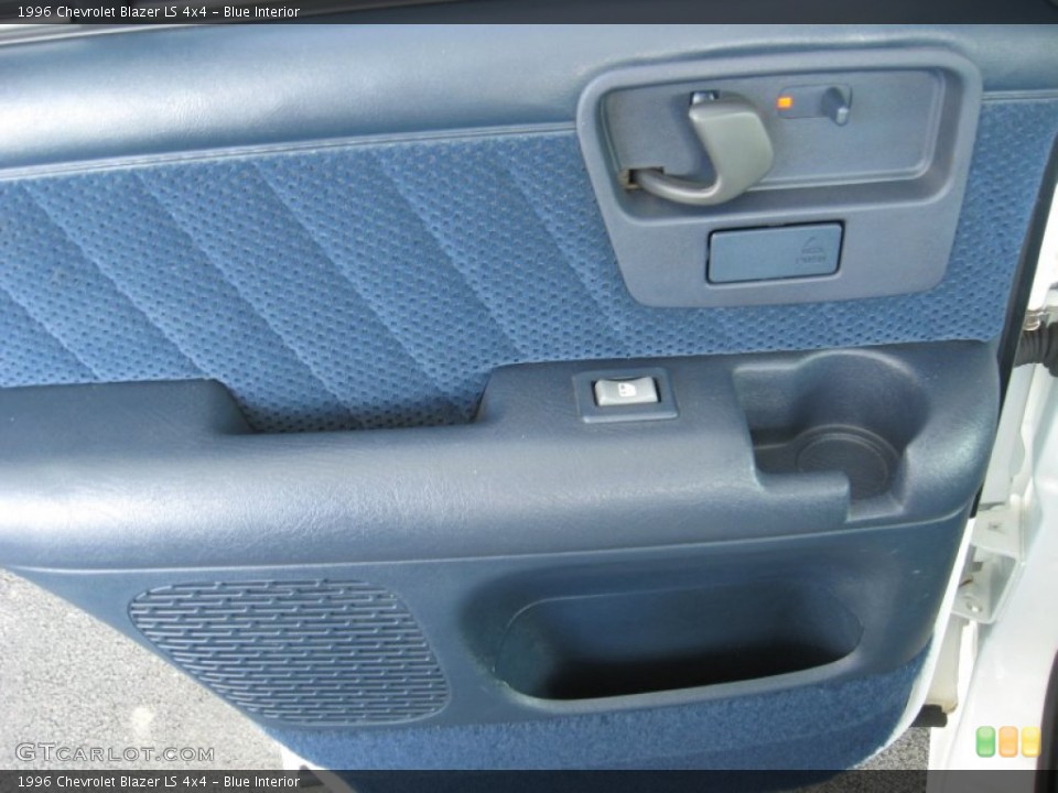 Blue Interior Door Panel for the 1996 Chevrolet Blazer LS 4x4 #53945669