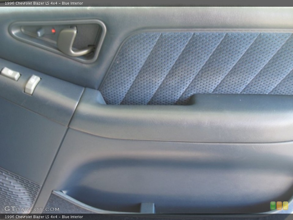 Blue Interior Door Panel for the 1996 Chevrolet Blazer LS 4x4 #53945717