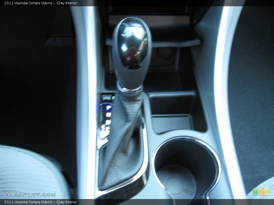 Gray Interior Transmission for the 2011 Hyundai Sonata Hybrid #53947361