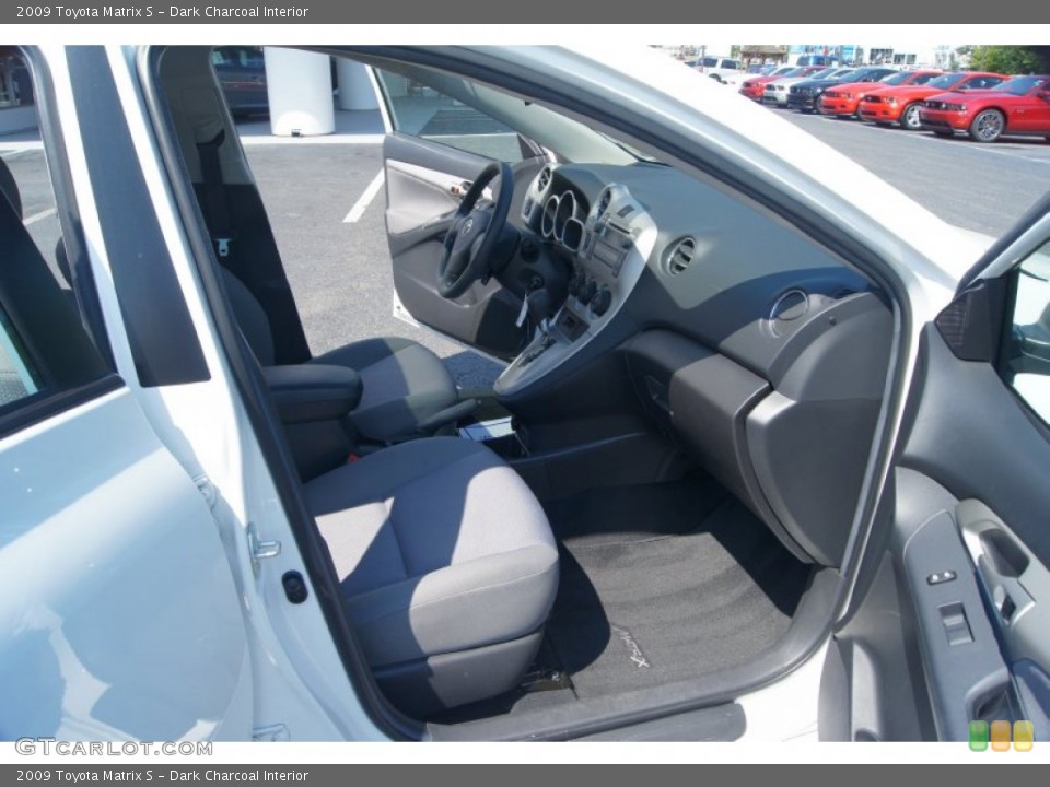 Dark Charcoal Interior Photo for the 2009 Toyota Matrix S #53954114
