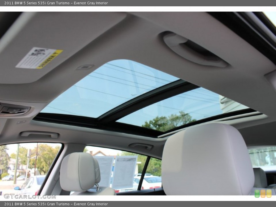 Everest Gray Interior Sunroof for the 2011 BMW 5 Series 535i Gran Turismo #53955058