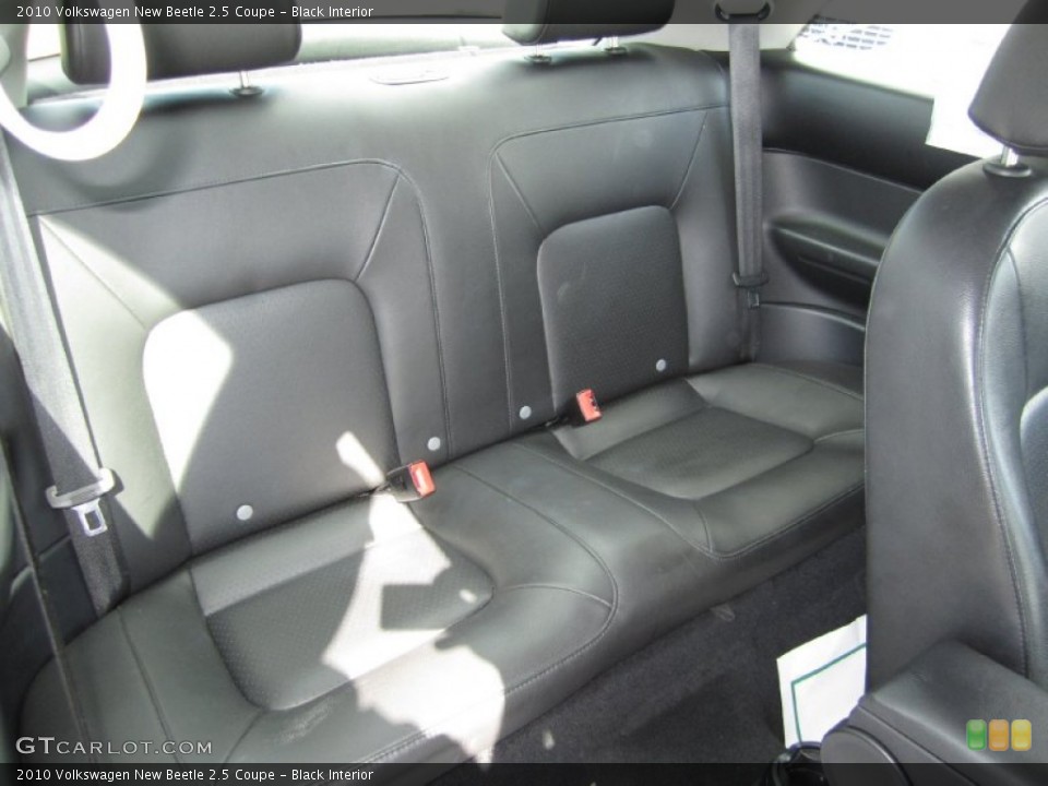 Black Interior Photo for the 2010 Volkswagen New Beetle 2.5 Coupe #53960630