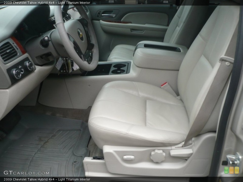Light Titanium Interior Photo for the 2009 Chevrolet Tahoe Hybrid 4x4 #53963465