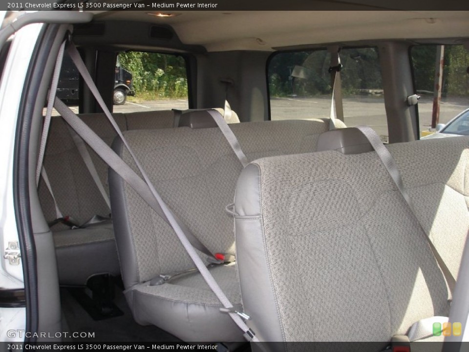 Medium Pewter Interior Photo for the 2011 Chevrolet Express LS 3500 Passenger Van #53968212