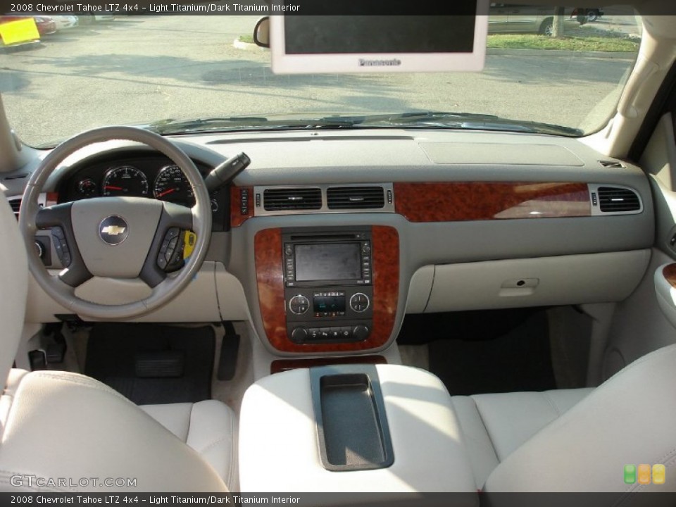 Light Titanium/Dark Titanium Interior Dashboard for the 2008 Chevrolet Tahoe LTZ 4x4 #53968620