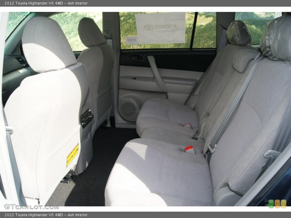 Ash Interior Photo for the 2012 Toyota Highlander V6 4WD #53969988
