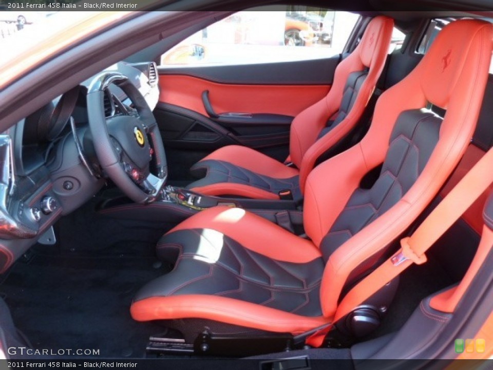 Black/Red Interior Photo for the 2011 Ferrari 458 Italia #53979736