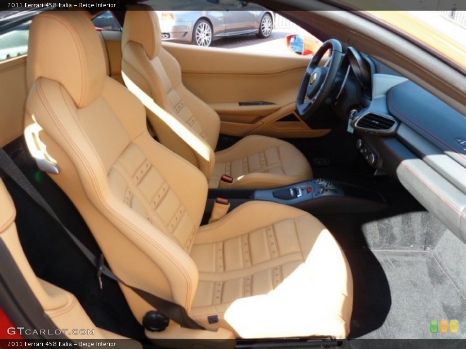 Beige Interior Photo for the 2011 Ferrari 458 Italia #53979940