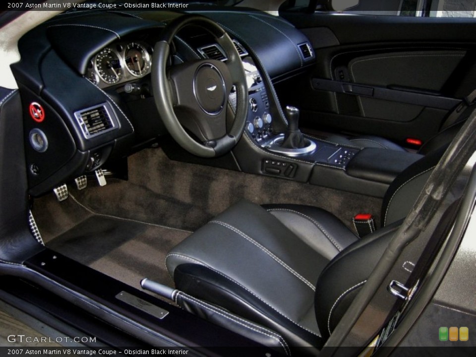 Obsidian Black Interior Photo for the 2007 Aston Martin V8 Vantage Coupe #53984316