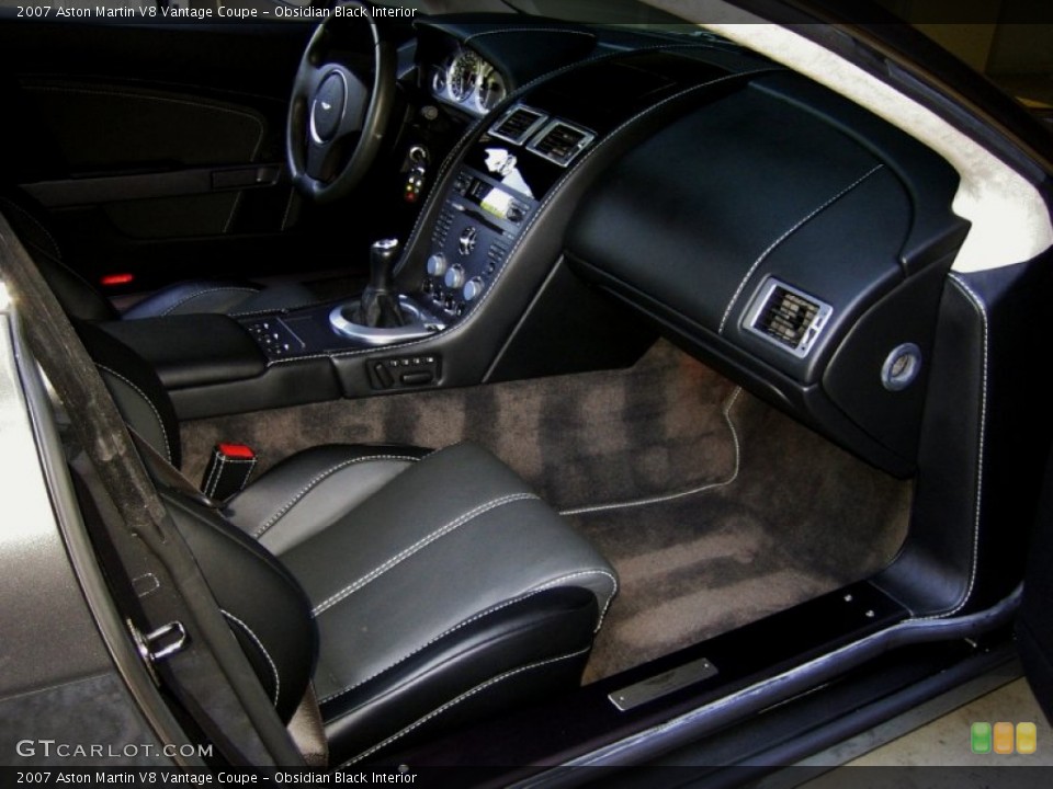 Obsidian Black Interior Photo for the 2007 Aston Martin V8 Vantage Coupe #53984363