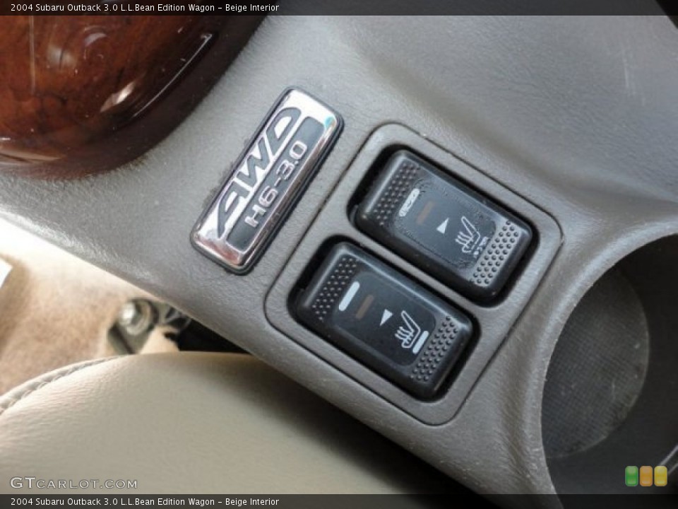 Beige Interior Controls for the 2004 Subaru Outback 3.0 L.L.Bean Edition Wagon #53985590