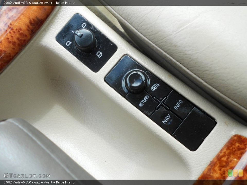 Beige Interior Controls for the 2002 Audi A6 3.0 quattro Avant #53985950