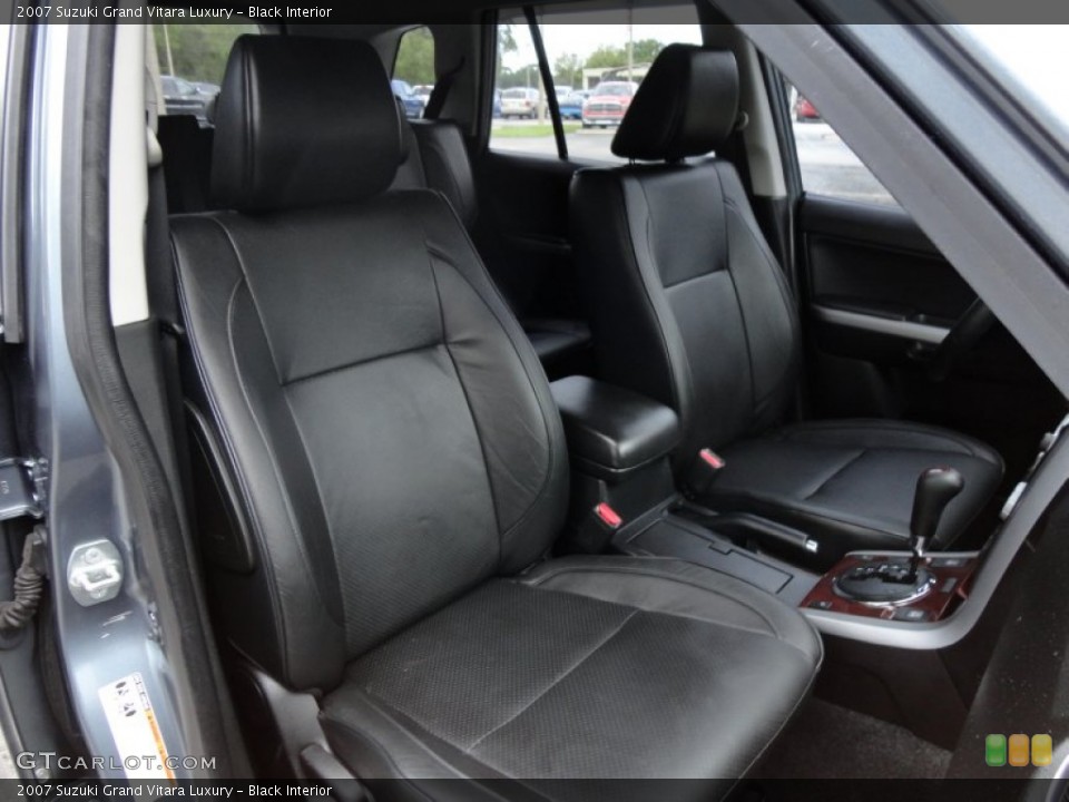 Black Interior Photo for the 2007 Suzuki Grand Vitara Luxury #53988319
