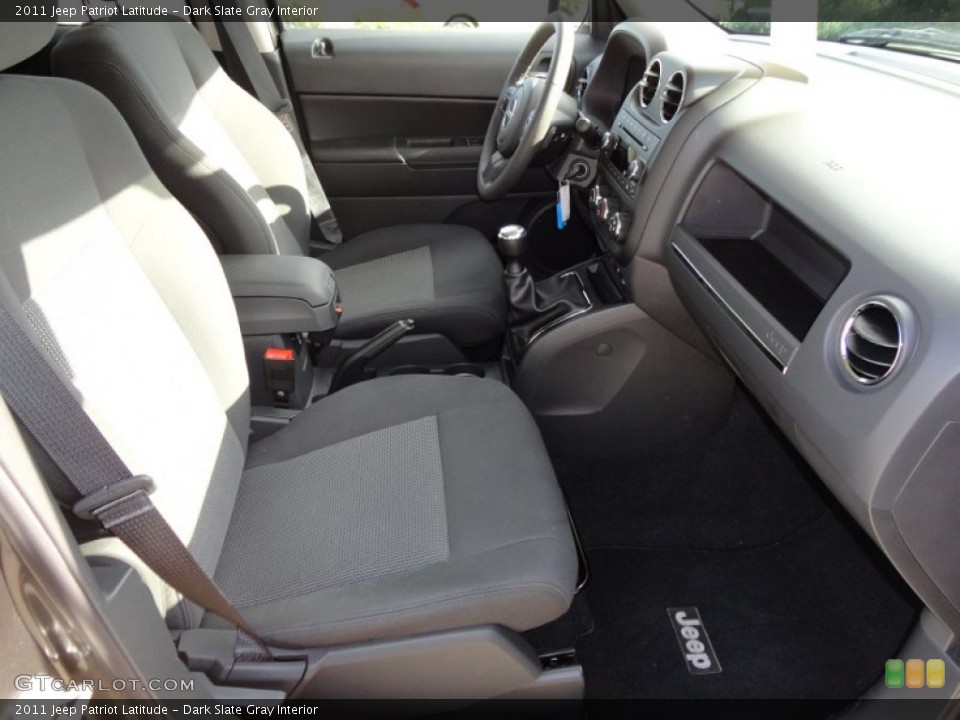Dark Slate Gray Interior Photo for the 2011 Jeep Patriot Latitude #53988595
