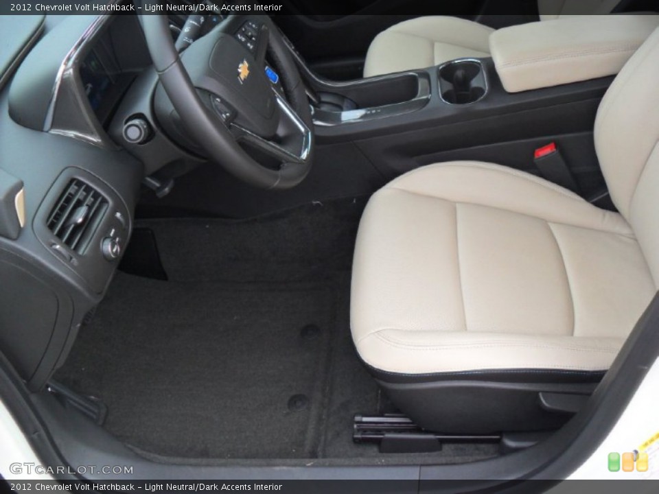 Light Neutral/Dark Accents Interior Photo for the 2012 Chevrolet Volt Hatchback #53998250