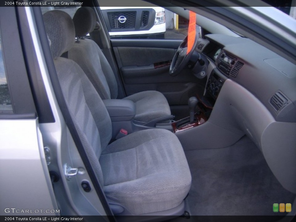 Light Gray Interior Photo for the 2004 Toyota Corolla LE #53999458
