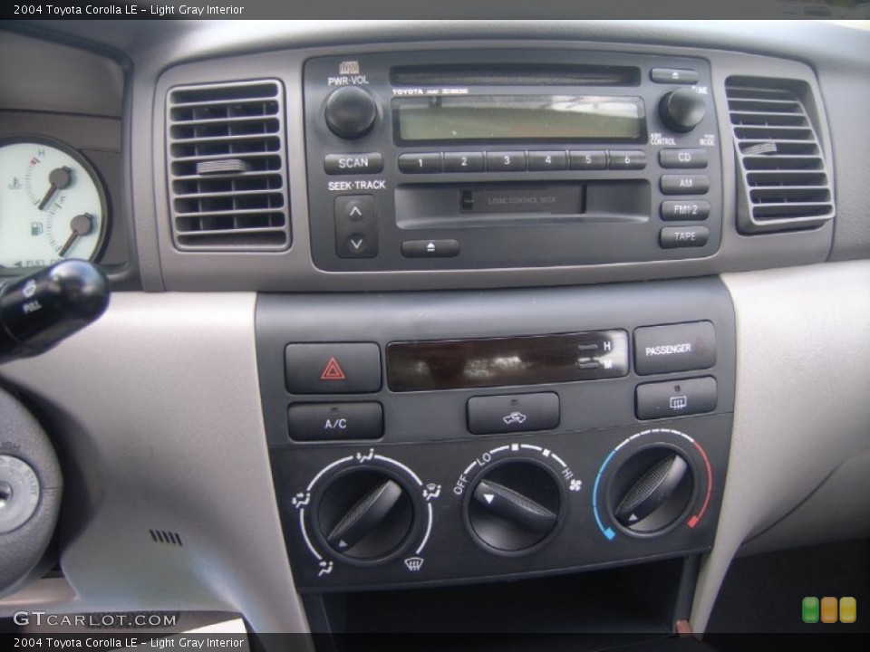 Light Gray Interior Controls for the 2004 Toyota Corolla LE #53999516