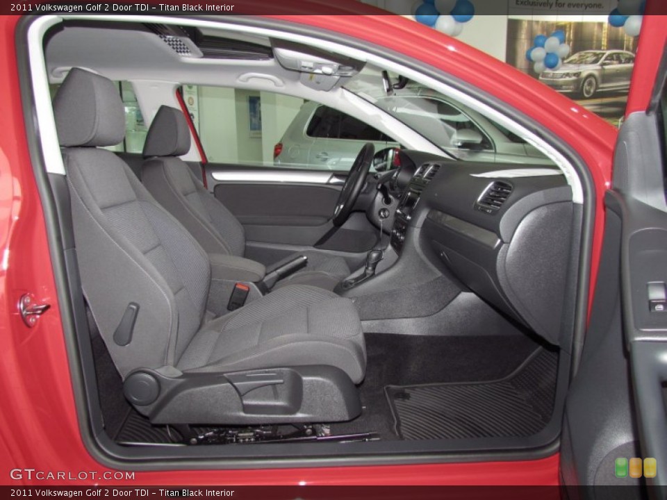 Titan Black Interior Photo for the 2011 Volkswagen Golf 2 Door TDI #54016762
